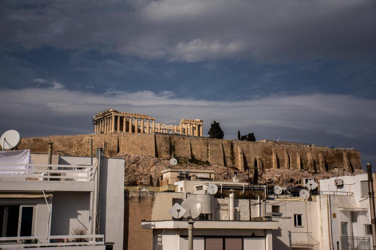 Handcrafted Unique Flat, 200M From The Acropolis Athens Luaran gambar